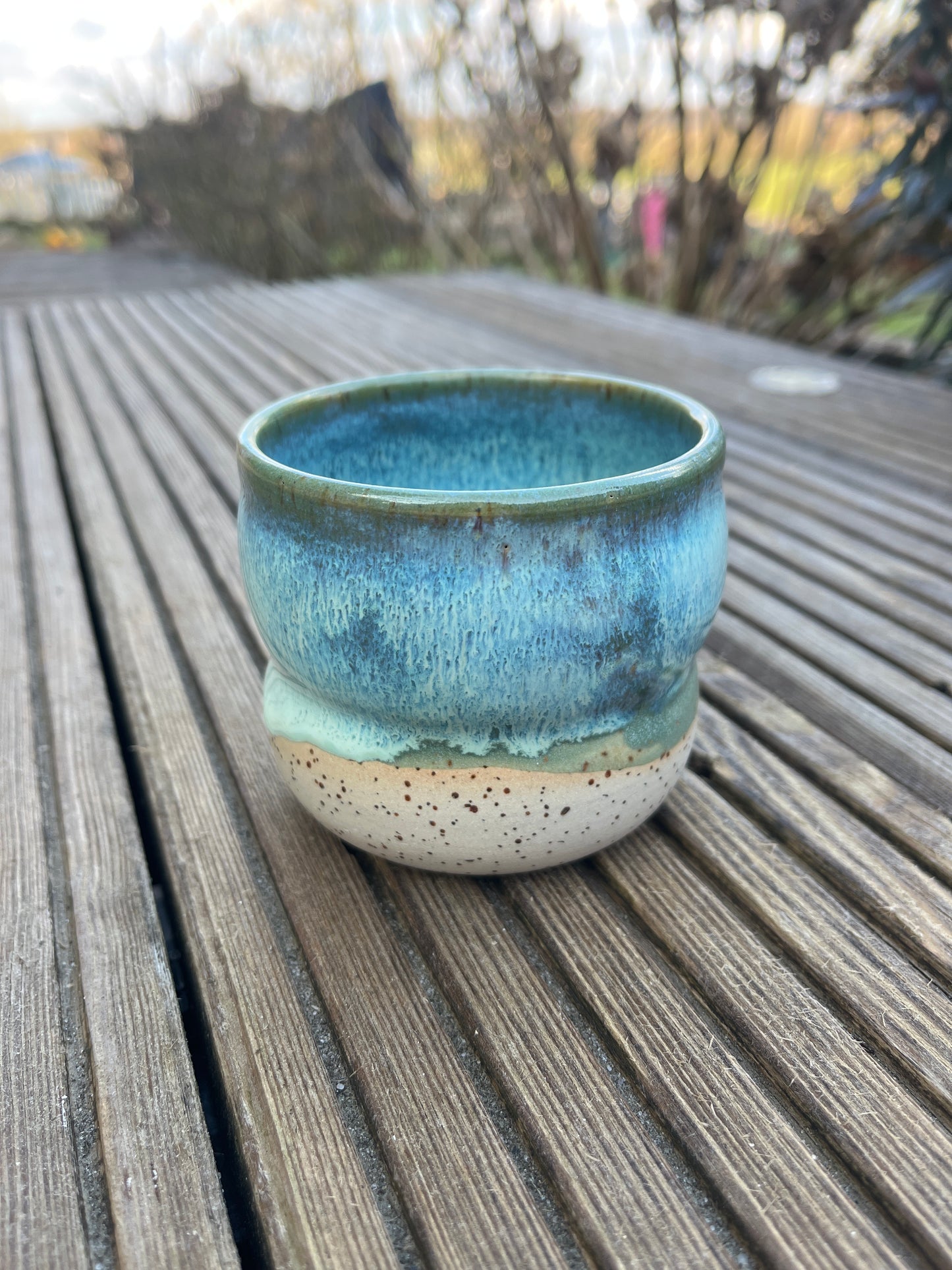 Curvy Cup Grüngranit