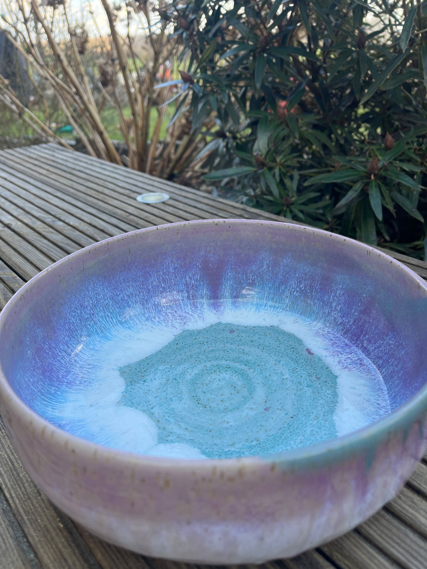 Große Schale in der Farbe Amethist/ Türkisgranit