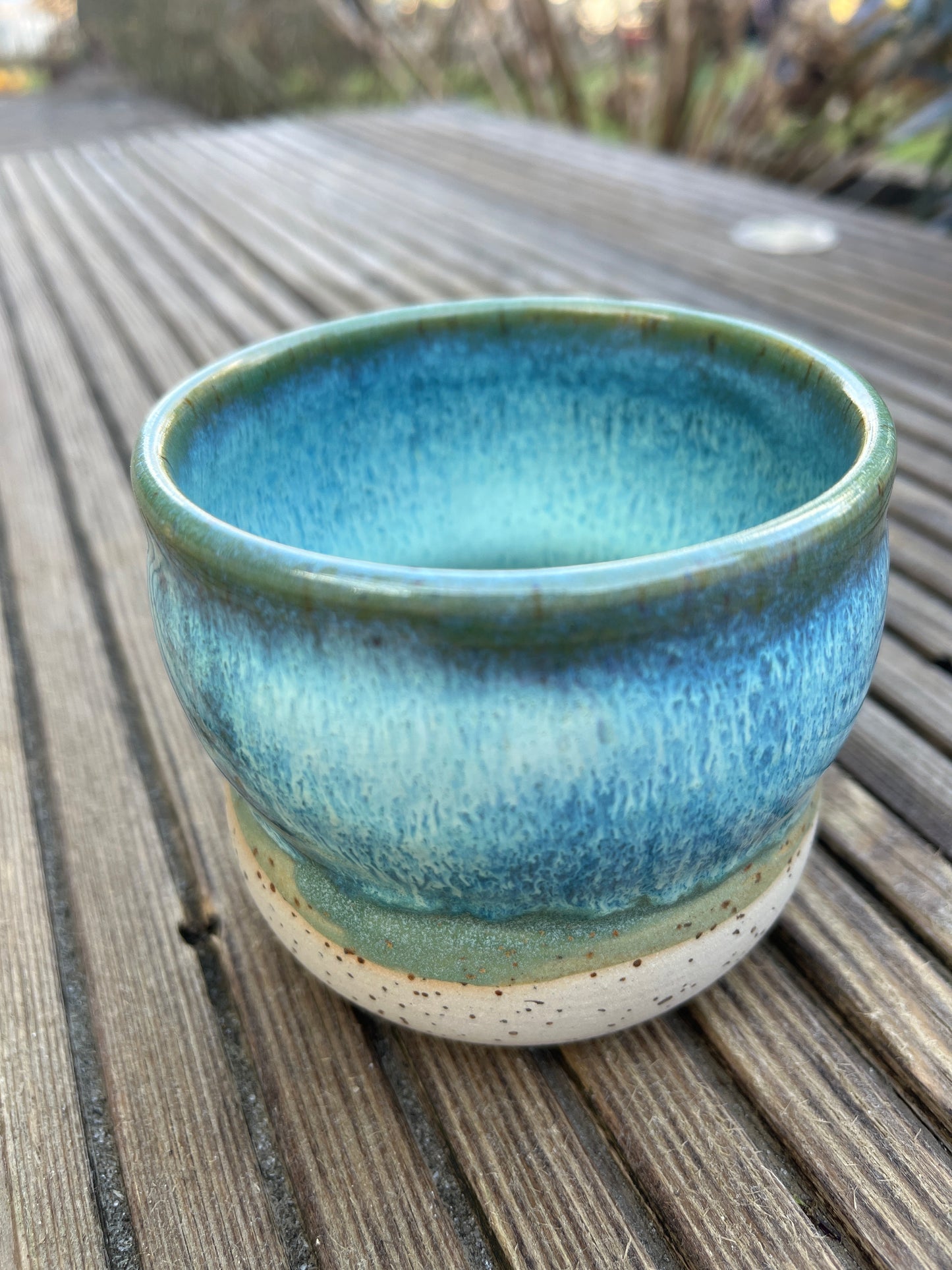 Curvy Cup Grüngranit